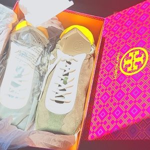 Tory Burch "Tory sneakers" size 10.5